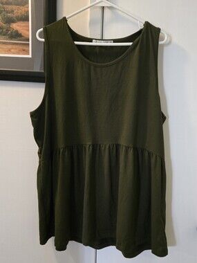 MICHELLE MAE Olive Green Sleeveless Peplum 1xl